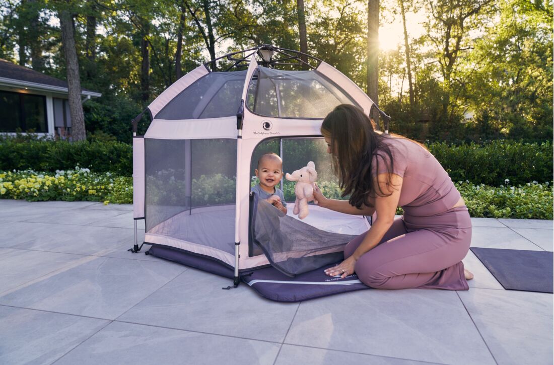 Pop 'N Go® Playpen Great for Backyards, Sleepovers, Parks, Beaches, Preschools-5 Colors
