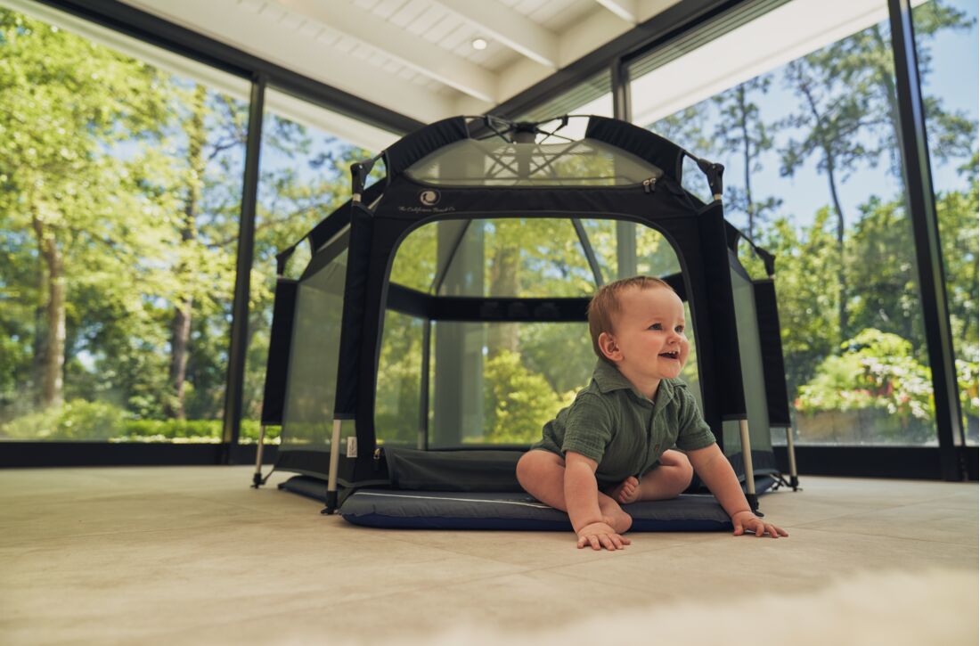 Pop 'N Go® Playpen Great for Backyards, Sleepovers, Parks, Beaches, Preschools-5 Colors