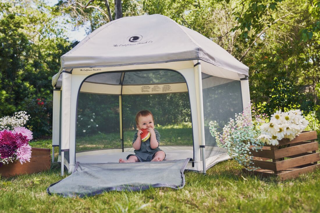 Pop 'N Go® Playpen Great for Backyards, Sleepovers, Parks, Beaches, Preschools-5 Colors